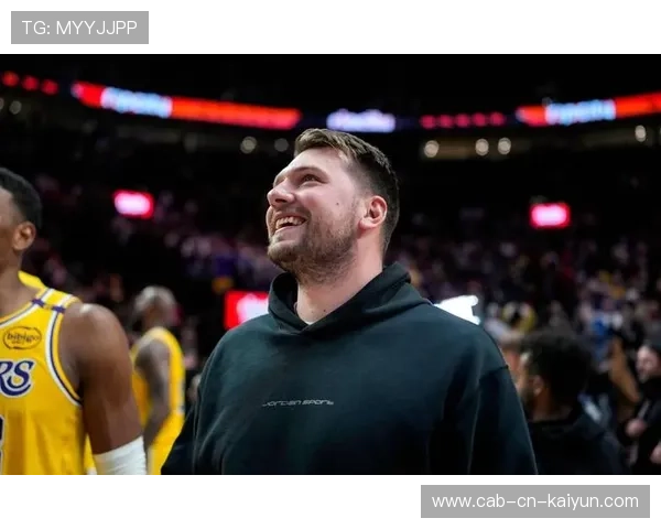 东契奇爆发！湖人杀进西部前三！2年1200万签下第三巨头，东契奇在nba什么球队